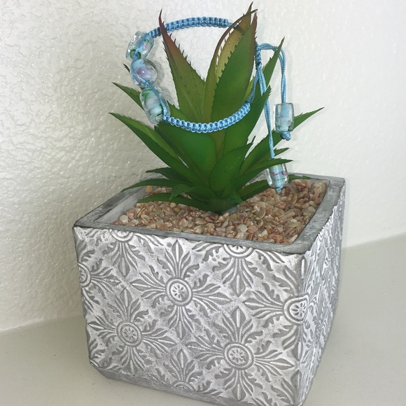 Handmade Chinese Knotting Bracelet W/ Glass Beads - Picture 3 of 8